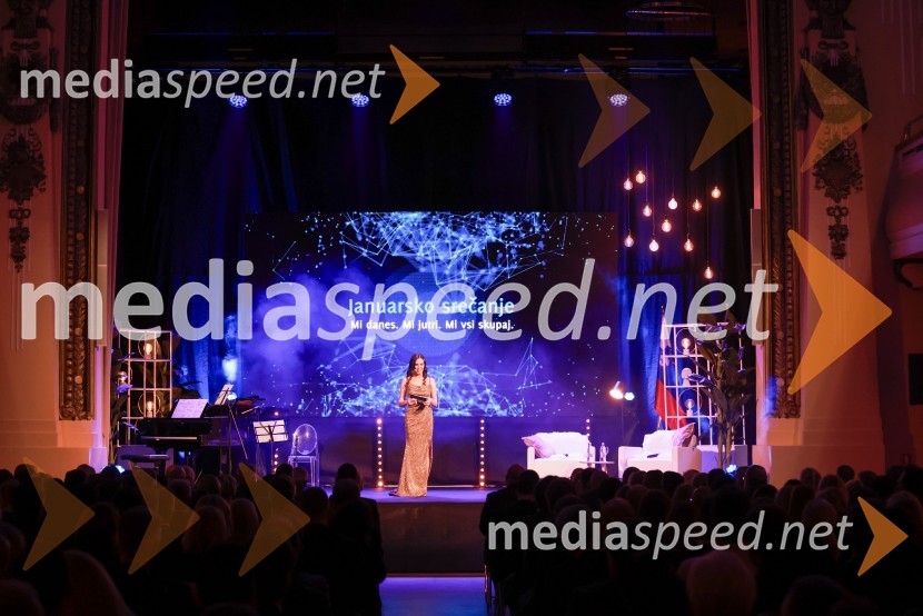  Ula  Furlan, igralka, voditeljica, vodja stikov z javnostmi Kina ŠiškaBranko Franc Selak prejemnik priznanja za življenjsko delo na področju managementa 2023