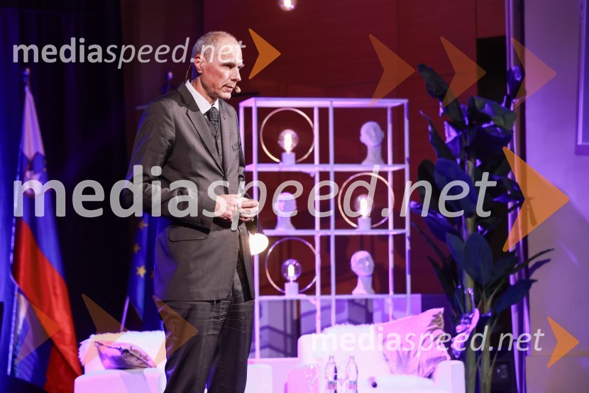 dr. Iztok Seljak, predsednik, Združenje ManagerBranko Franc Selak prejemnik priznanja za življenjsko delo na področju managementa 2023