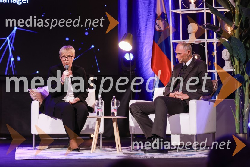 dr. Nataša Pirc Musar, predsednica Republike Slovenije; dr. Iztok Seljak, predsednik, Združenje ManagerBranko Franc Selak prejemnik priznanja za življenjsko delo na področju managementa 2023