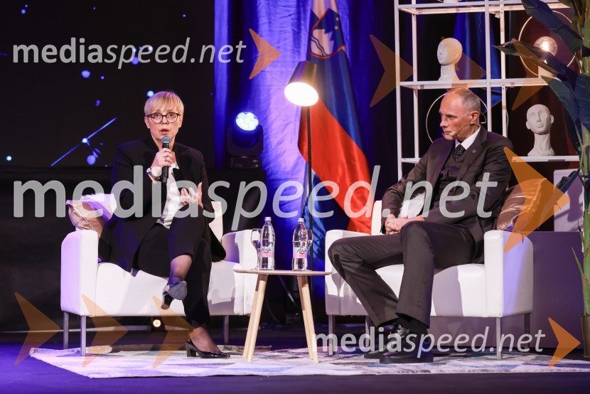 dr. Nataša Pirc Musar, predsednica Republike Slovenije; dr. Iztok Seljak, predsednik, Združenje ManagerBranko Franc Selak prejemnik priznanja za življenjsko delo na področju managementa 2023