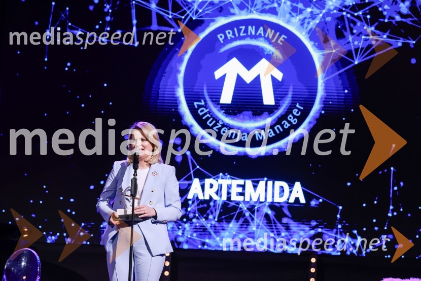  Eva McLellan, generalna direktorica, slovenska podružnica RocheBranko Franc Selak prejemnik priznanja za življenjsko delo na področju managementa 2023