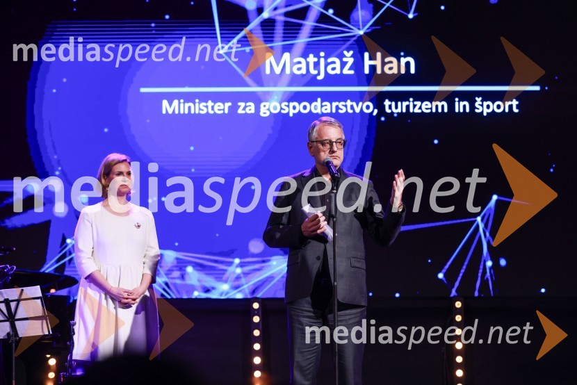  Tanja Subotić Levanič, direktorica korporativnih odnosov, Pivovarna Laško Union;  Matjaž Han, minister za gospodarstvo, turizem in športBranko Franc Selak prejemnik priznanja za življenjsko delo na področju managementa 2023