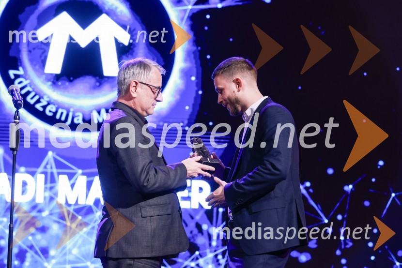  Matjaž Han, minister za gospodarstvo, turizem in šport;  Michal Maco, direktor podjetja Corwin v Sloveniji in ustanoviteljev slovaške znamke oblačil BratiskaBranko Franc Selak prejemnik priznanja za življenjsko delo na področju managementa 2023