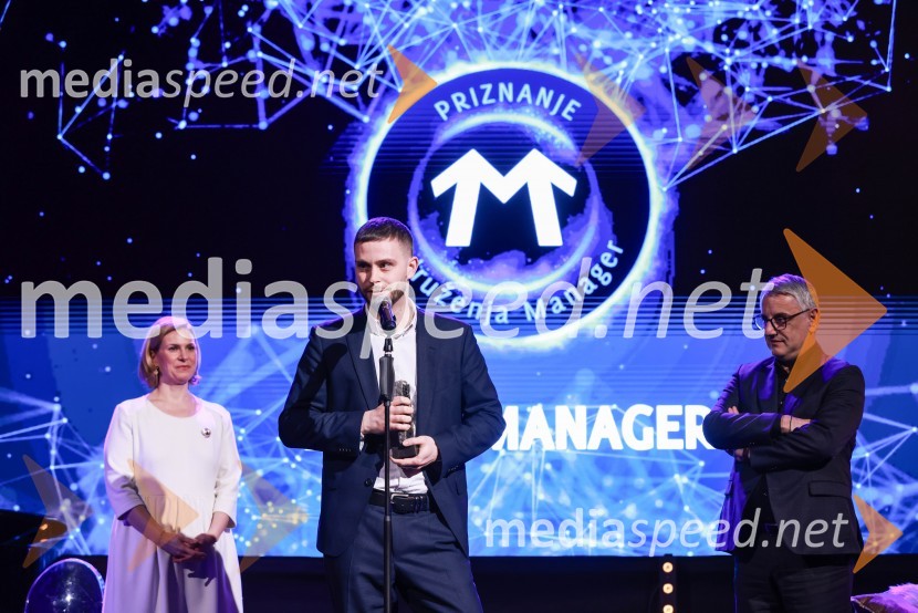  Michal Maco, direktor podjetja Corwin v Sloveniji in ustanoviteljev slovaške znamke oblačil BratiskaBranko Franc Selak prejemnik priznanja za življenjsko delo na področju managementa 2023