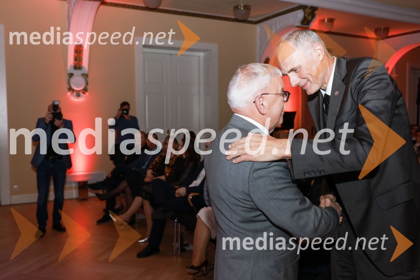  Branko Franci Selak,  direktor, Marmor Hotavlje; prejemnik priznanja za življenjsko delo na področju menedžmenta 2023; dr. Iztok Seljak, predsednik, Združenje ManagerBranko Franc Selak prejemnik priznanja za življenjsko delo na področju managementa 2023