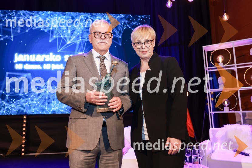  Branko Franci Selak,  direktor, Marmor Hotavlje; prejemnik priznanja za življenjsko delo na področju menedžmenta 2023; dr. Nataša Pirc Musar, predsednica Republike SlovenijeBranko Franc Selak prejemnik priznanja za življenjsko delo na področju managementa 2023