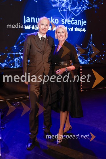 dr. Iztok Seljak, predsednik, Združenje Manager;  Petra Juvančič, izvršna direktorica, Združenje ManagerBranko Franc Selak prejemnik priznanja za življenjsko delo na področju managementa 2023