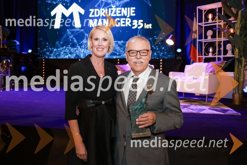  Petra Juvančič, izvršna direktorica, Združenje Manager;  Branko Franci Selak,  direktor, Marmor Hotavlje; prejemnik priznanja za življenjsko delo na področju menedžmenta 2023Branko Franc Selak prejemnik priznanja za življenjsko delo na področju managementa 2023