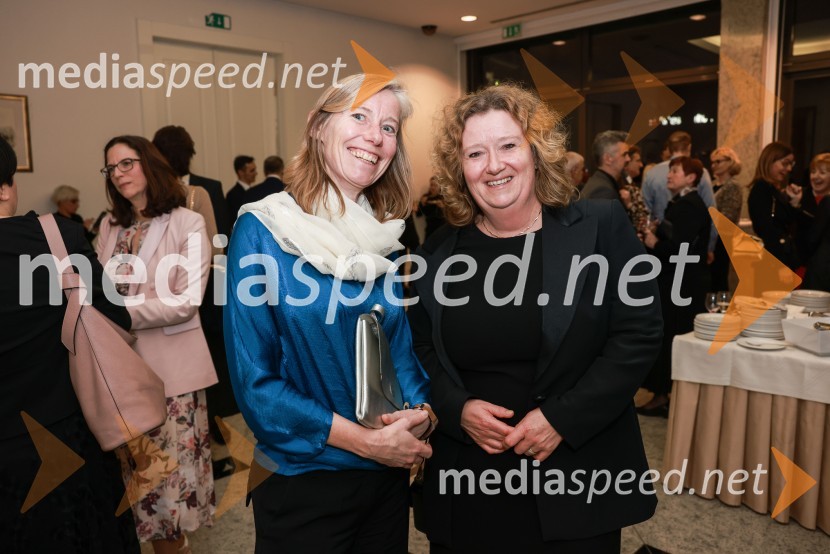  Tiffany Sadler, veleposlanica Združenega kraljestva Velike Britanije in Severne Irske;  Milena RakunBranko Franc Selak prejemnik priznanja za življenjsko delo na področju managementa 2023