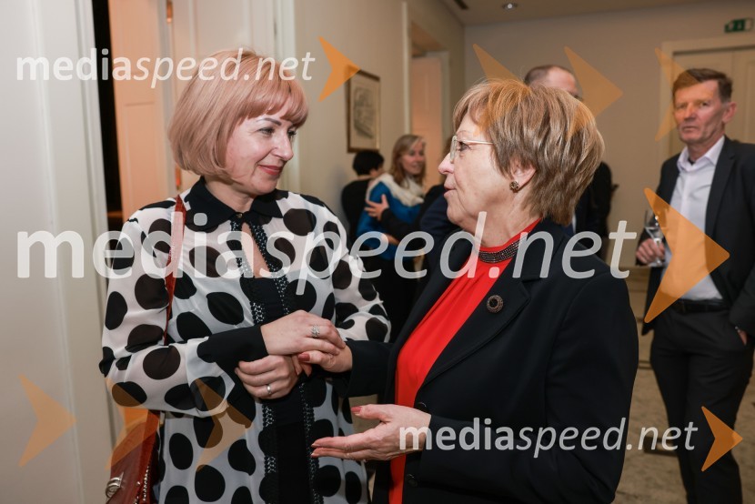 mag. Sarah Jezernik Konovšek, namestnica glavnega direktorja, Plinovodi d.o.o.; mag. Vojka  Ravbar, namestnica glavnega izvršnega direktorja banke SKBBranko Franc Selak prejemnik priznanja za življenjsko delo na področju managementa 2023