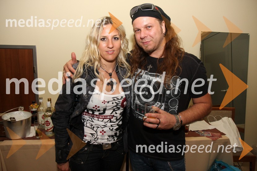 Eva Breznikar, skupina Makeup2 in Roki Petkovič, skupina Šank RockCasino Mond: 6Pack Čukur, predstavitev albuma Gangsta, Dilla, Playa, Gorilla,