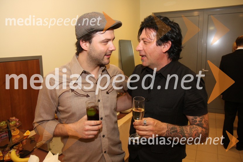 ... in Aleš Uranjek, glasbeni manager in bobnar skupine Šank RockCasino Mond: 6Pack Čukur, predstavitev albuma Gangsta, Dilla, Playa, Gorilla,