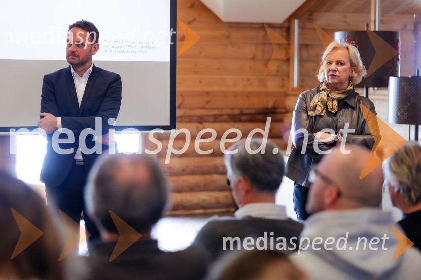  Franci Bolta, direktor znamke Audi pri podjetju Porsche Slovenija d.o.o.;  Sabrina Pečelin, vodja odnosov z javnostmi pri Porsche Slovenija d.o.o.Novi Audi Q8, predstavitev