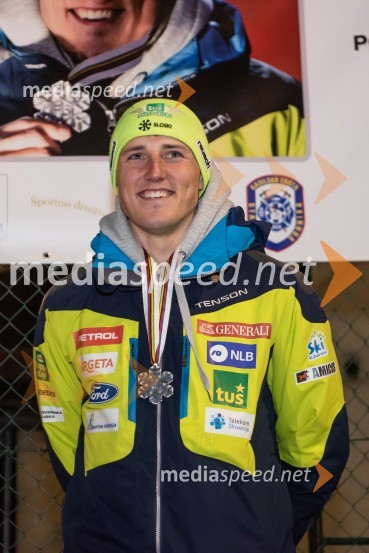  Štefan Hadalin, alpski smučarŠtefan Hadalin zaključil tekmovalno pot v smučanju