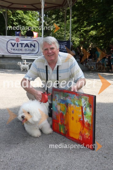 prim. prof. dr. Erih Tetičkovič, nevrolog, Oddelek za nevrološke bolezni UKC MariborUmrl je Erih Tetičkovič, oče igralke Alenke Tetičkovič