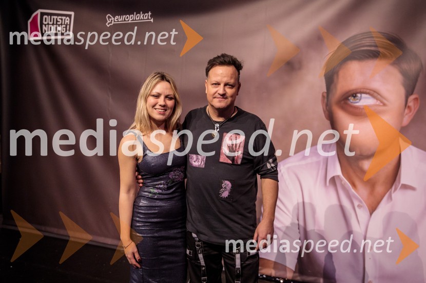  Aleksandra Josić, pevka skupine King Foo;  Rok Golob, skladatelj, dirigent in aranžer, King FooOutstanding 2023, podelitev nagrad