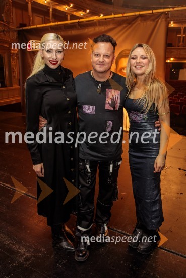  Sara Briški Cirman - Raiven, pevka, harfistka;  Rok Golob, skladatelj, dirigent in aranžer, King Foo;  Aleksandra Josić, pevka skupine King FooOutstanding 2023, podelitev nagrad