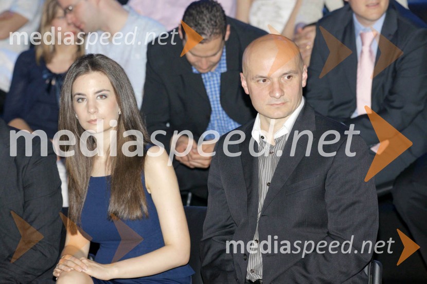 Marija Pandrc, izvršna direktorica Rašice in Branko Čakarmiš, programski direktor Pro Plus (POP TV in Kanal A)Miss Universe 2009