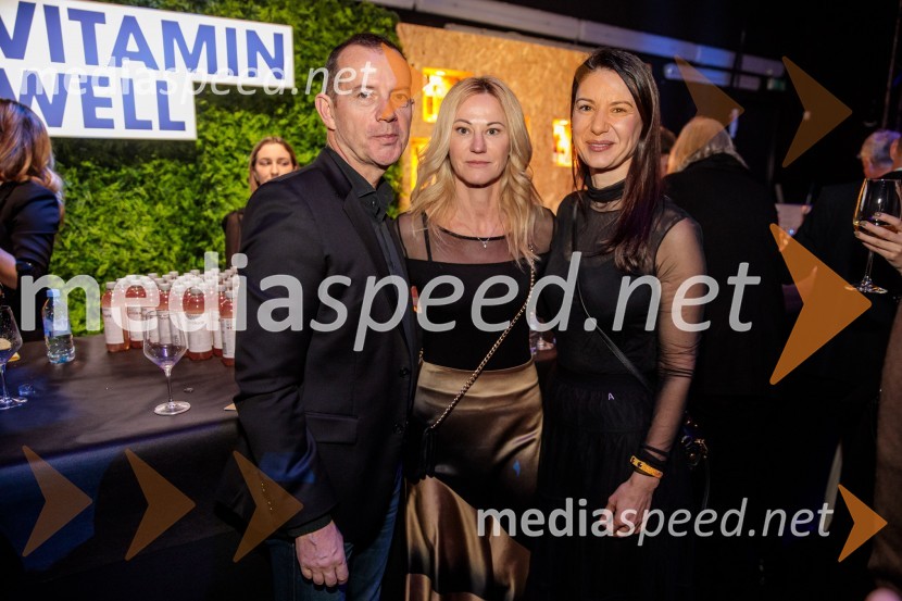  Enzo Smrekar, predsednik uprave Droge Kolinske in glavni direktor strateškega poslovnega področja v Atlantic Grupi, predsednik SZS, podpredsednik Olimpijskega komiteja Slovenije;  Laura Smrekar, partner, direktorica komuniciranja Competo d.o.o.;  ... Outstanding 2023, podelitev nagrad