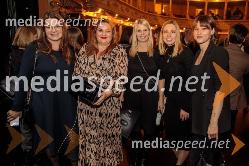  Lidija Rakuša, direktorica marketinga, Spar Slovenija;  ... ;  ... ;  ... ;  ... Outstanding 2023, podelitev nagrad