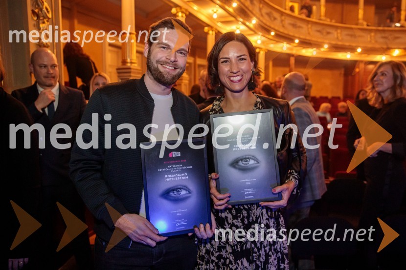  ... ;  Zala Andrina Razinger, Riko Ribnica, asistentka v PROutstanding 2023, podelitev nagrad