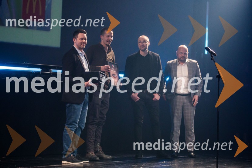  Jure Bohinc, direktor marketinga, A1;  Robert Bohinec, kreativni direktor, AV studio;  ... ;  ... Outstanding 2023, podelitev nagrad