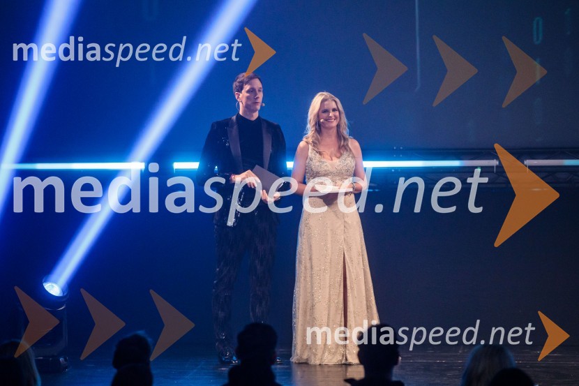  Jure Drevenšek, igralec;  Bernarda Žarn, voditeljicaOutstanding 2023, podelitev nagrad