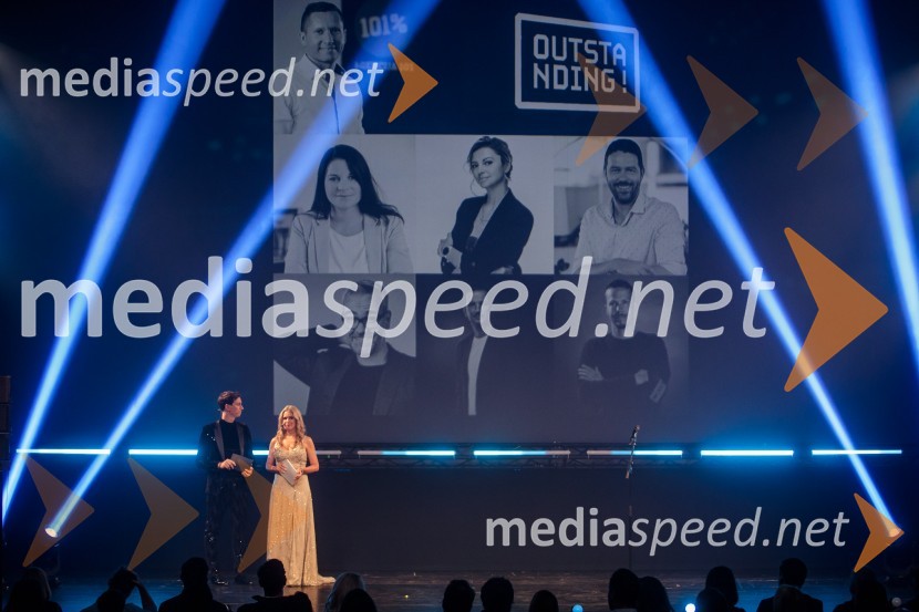  Jure Drevenšek, igralec;  Bernarda Žarn, voditeljicaOutstanding 2023, podelitev nagrad