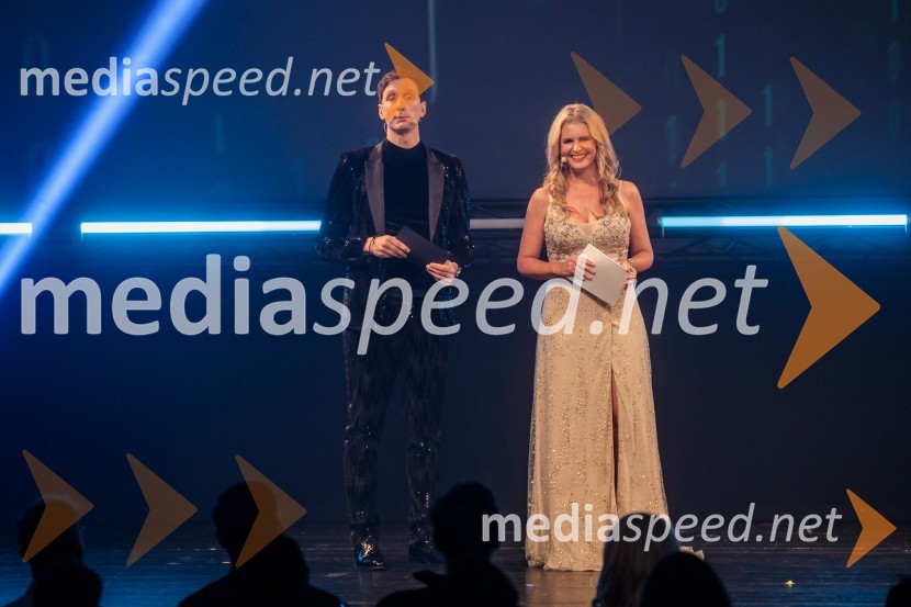  Jure Drevenšek, igralec;  Bernarda Žarn, voditeljicaOutstanding 2023, podelitev nagrad