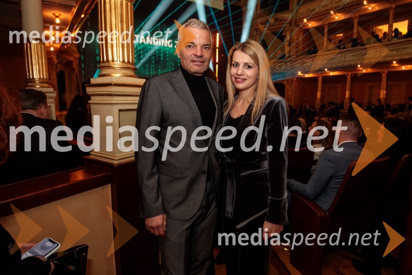  Aleksander Saša Arsenovič, župan, Mestna občina Maribor;  Katja Arsenovič, direktorica Rožmarin Hospitality GroupOutstanding 2023, podelitev nagrad