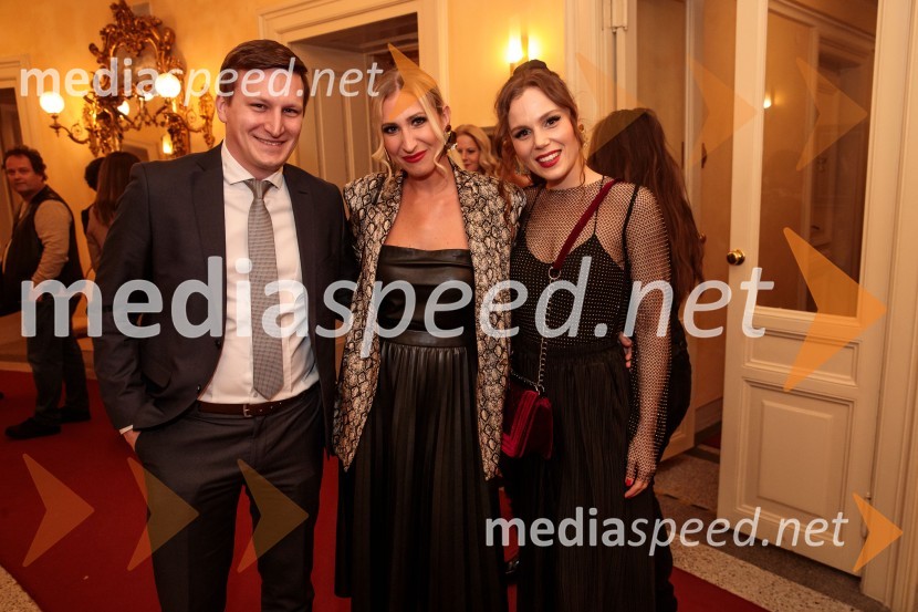  Nejc Avbelj, pomočnik direktorja za področje poslovanja, Slovenska filharmonija;  Maša Golob, violinistka;  Flora Ema Lotrič, pevkaOutstanding 2023, podelitev nagrad