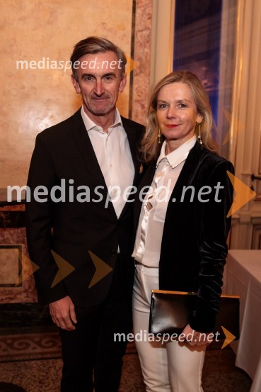  Marko Lukić, lastnik in direktor družbe Lumar IG;  Alenka  Lukić, prof. za oblikovanje na Srednji šoli za oblikovanje MBOutstanding 2023, podelitev nagrad