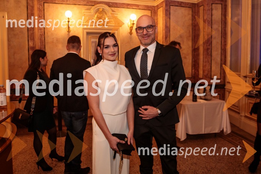  Moeti  Korenjak Gobbo;  Urban  Korenjak, direktor trženja EuroplakatOutstanding 2023, podelitev nagrad