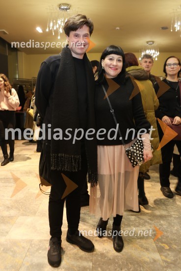  Mario Dragojević, igralec;  Aja Kobe, igralkaBodočnost, premiera predstave v MGL