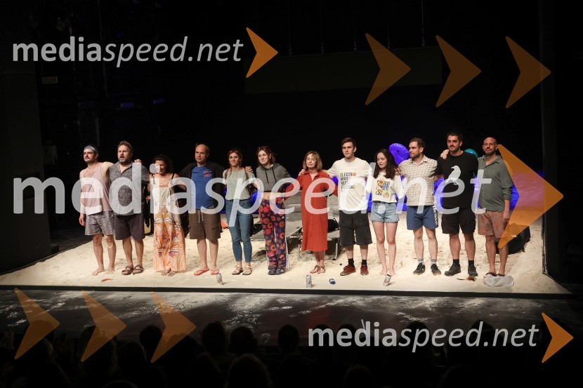 Bodočnost, premiera predstave v MGL