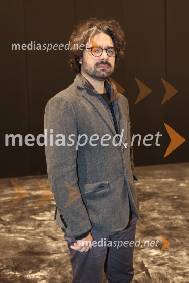 Bodočnost, premiera predstave v MGL