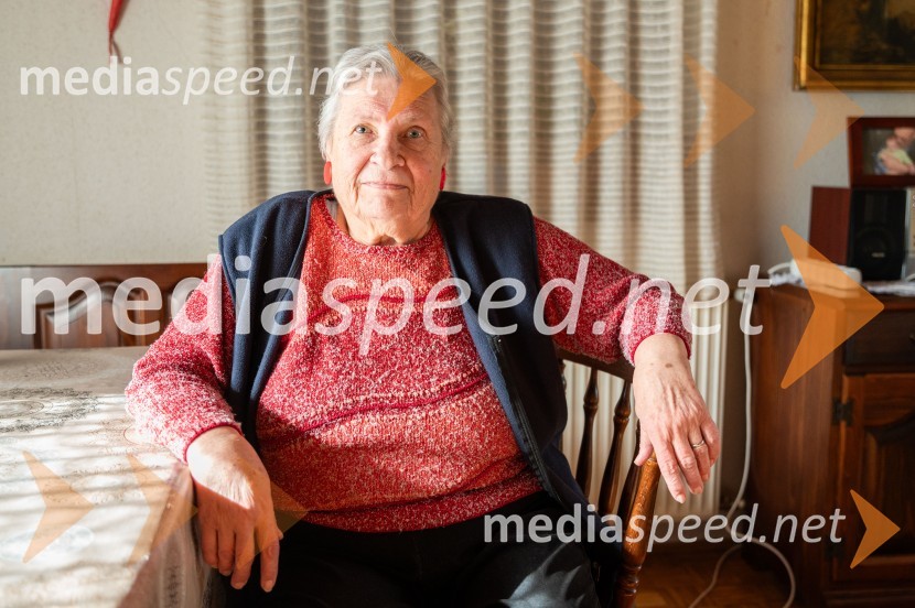  Bojana Weiss HatićBojana Weiss Hatić, portret