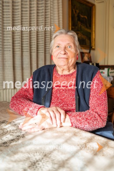  Bojana Weiss HatićBojana Weiss Hatić, portret