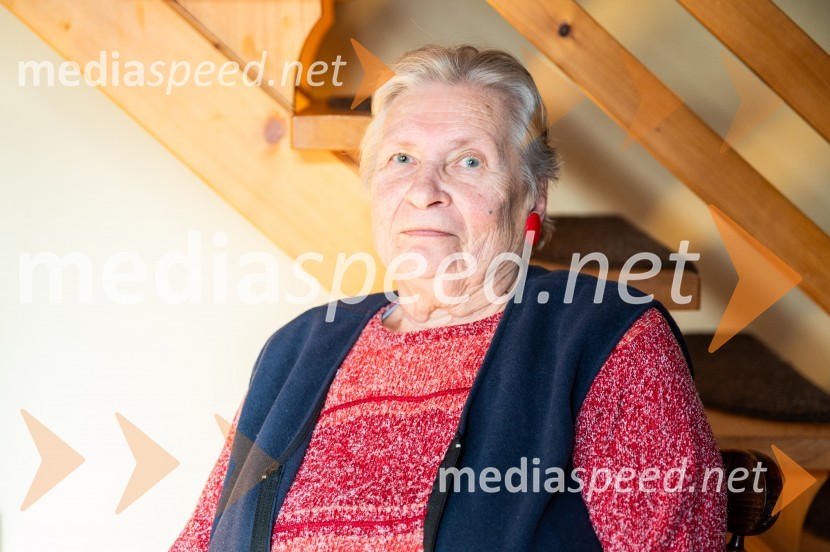  Bojana Weiss HatićBojana Weiss Hatić, portret