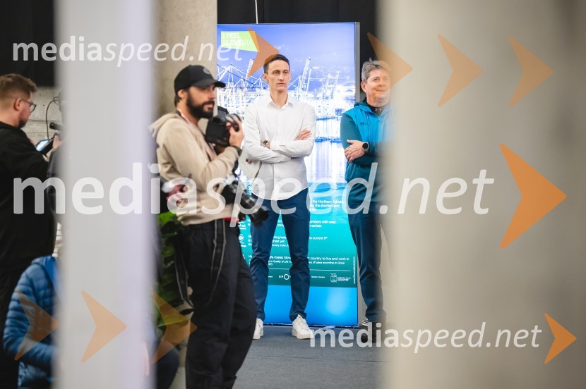  Peter  Prevc, smučarski skakalecNovinarska konferenca Petra Prevca ob zaključku njegove tekmovalne poti