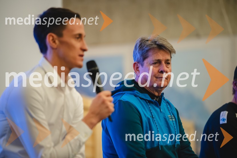  Borut Meh, predsednik smučarskih skokov in nordijske kombinacijeNovinarska konferenca Petra Prevca ob zaključku njegove tekmovalne poti