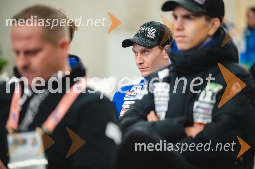  Anže Lanišek, smučarski skakalecNovinarska konferenca Petra Prevca ob zaključku njegove tekmovalne poti