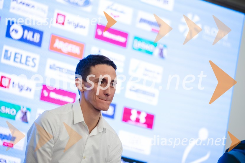  Peter  Prevc, smučarski skakalecNovinarska konferenca Petra Prevca ob zaključku njegove tekmovalne poti