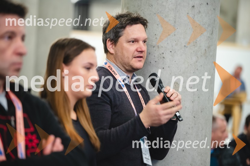 Novinarska konferenca Petra Prevca ob zaključku njegove tekmovalne poti