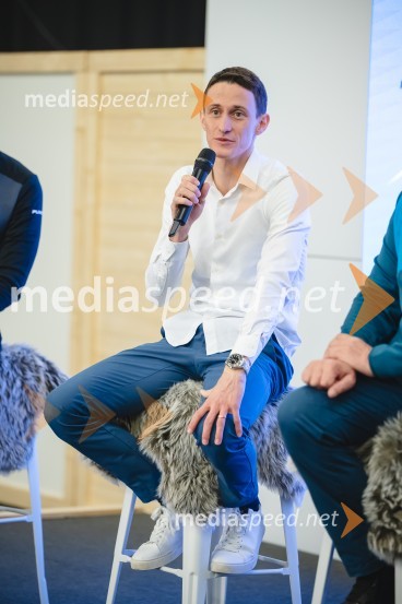  Peter  Prevc, smučarski skakalecNovinarska konferenca Petra Prevca ob zaključku njegove tekmovalne poti
