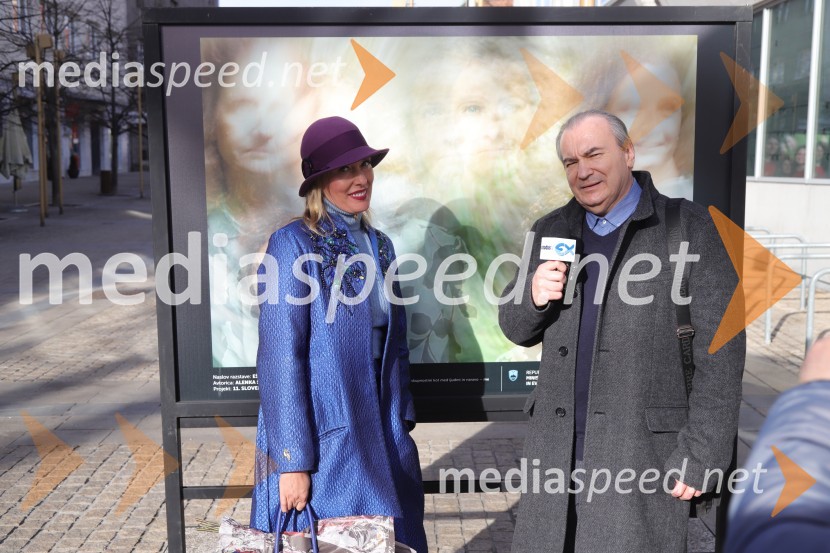  Alenka Slavinec, fotografinja;  Mario Berdič, likovni kritik in kustosOtvoritev razstave Esenca človeštva avtorice Alenke Slavinec