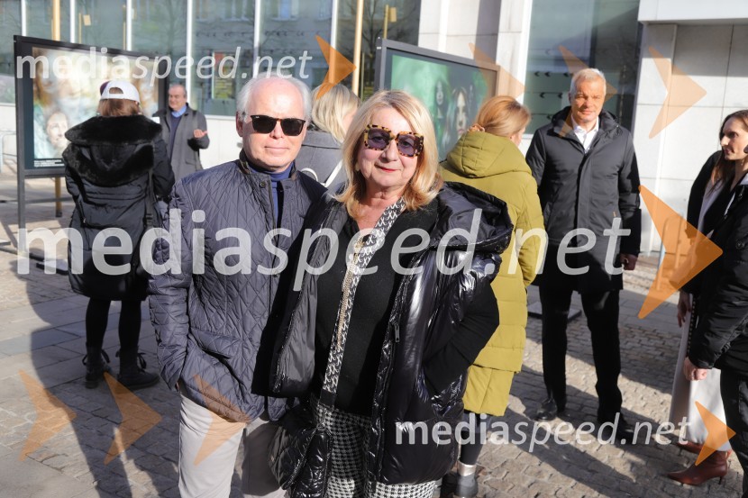  Milan Predan, veleposlanik Republike Slovenije v Republiki Severni Makedoniji;  Darka Zvonar Predan, novinarkaOtvoritev razstave Esenca človeštva avtorice Alenke Slavinec