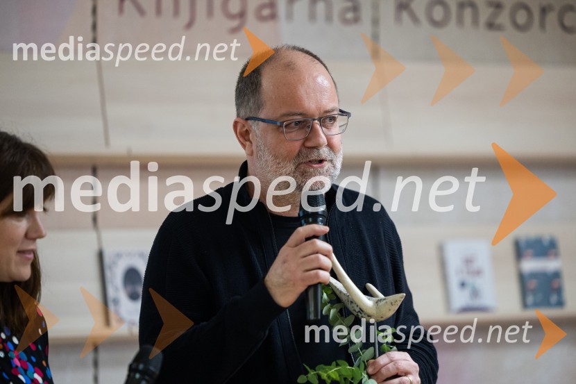  Andrej E. Skubic, pisateljRazglasitev zmagovalnega romana za nagrado modra ptica 2024