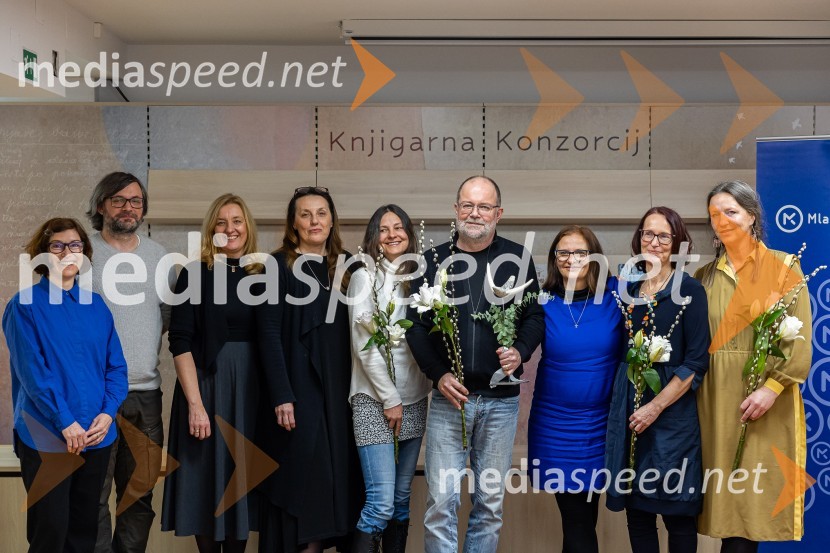  Alenka Veler, urednica za mladinsko književnost, Mladinska knjiga;  Aljoša Harlamov, urednik Cankarjeve založbe; dr. Alenka Kepic Mohar, glavna urednica Mladinske knjige in direktorica Cankarjeve založbe;  ... ;  Simona Semenič, dramatičarka, pisateljica;  Andrej E. Skubic, pisatelj;  ... ;  Irena Androjna , pisateljica;  Nina Valič, igralka, pisateljicaRazglasitev zmagovalnega romana za nagrado modra ptica 2024