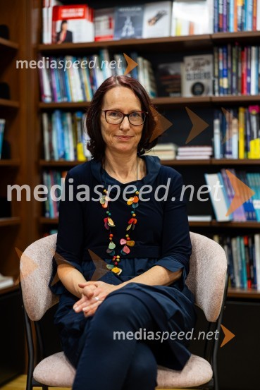  Irena Androjna , pisateljicaRazglasitev zmagovalnega romana za nagrado modra ptica 2024